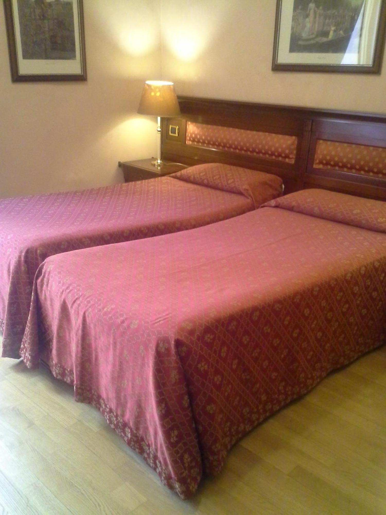 Hotel Bigallo Firenze Szoba fotó